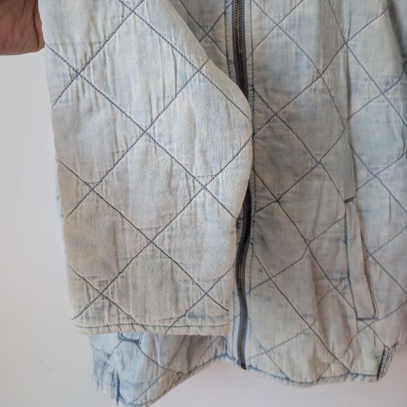 Gap Women's light indigo quilted chambray jacket size XS - Picture 3 of 7